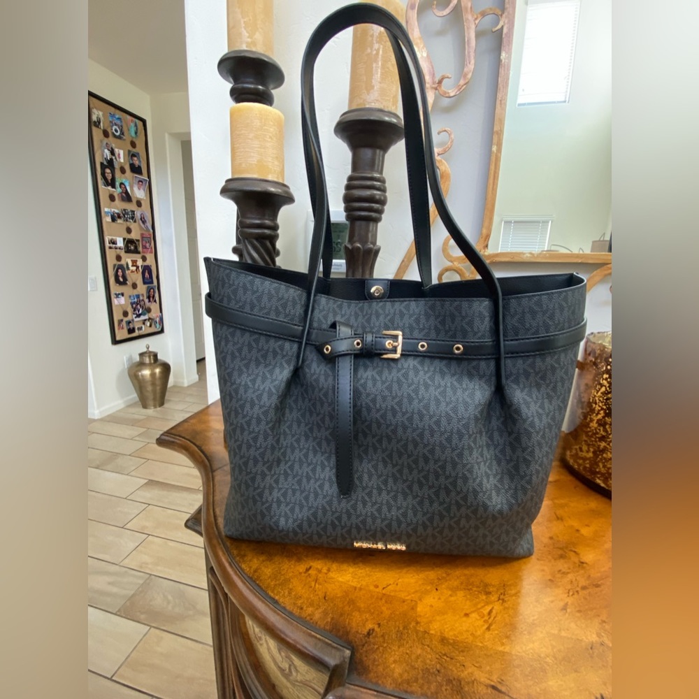 Emilia Large Logo Tote in black MK logo. Excellent condition